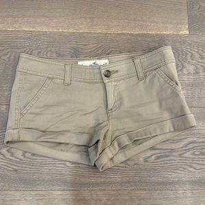 Hollister khaki shorts